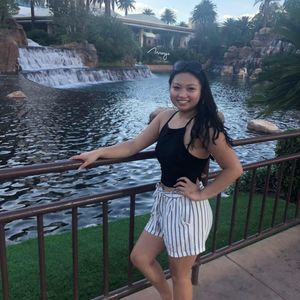 Meet your Posher, Tina